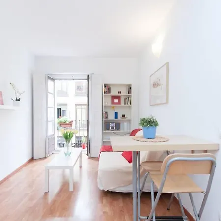 Estudio Magdalena, Pleno Centro De Madrid Buitenkant foto