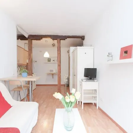 Estudio Magdalena, Pleno Centro De Madrid Buitenkant foto