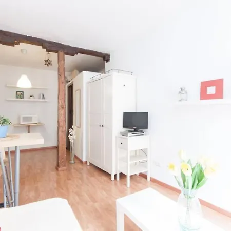 Estudio Magdalena, Pleno Centro De Madrid Buitenkant foto